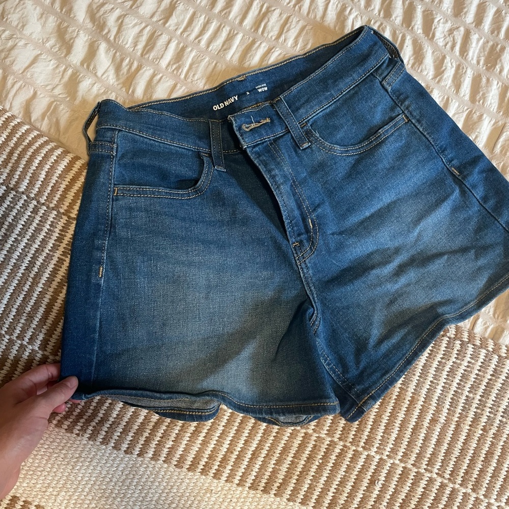 Old Navy Wow style shorts.